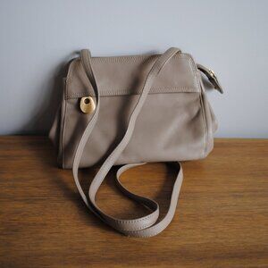 Vintage Liz Claiborne Leather Co Crossbody Bag – Beige Genuine Leather